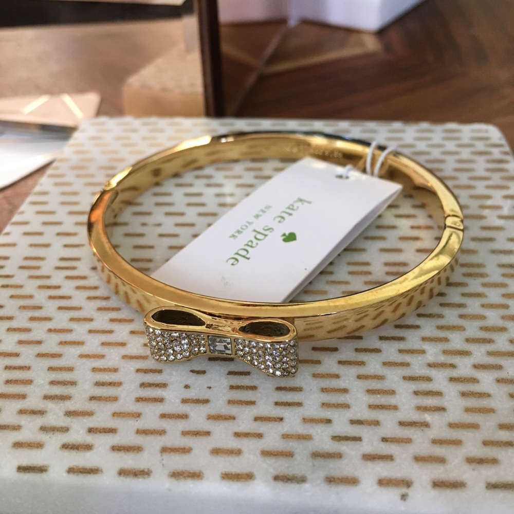 Kate Spade ♠️ gold and 💎 bow tie 🎗NWT